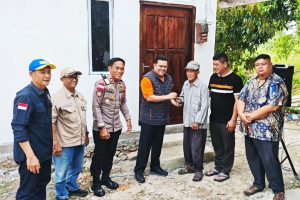PWI Bintan Bedah Rumah Warga Lansia yang Hidup Sebatang Kara
