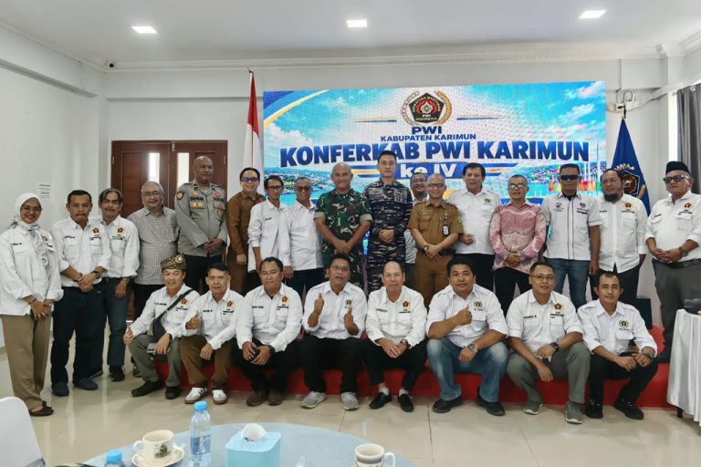 Riadi kembali terpilih sebagai Ketua PWI Kabupaten Karimun periode 2026-2029 secara aklamasi dalam Konferensi PWI Karimun ke-4