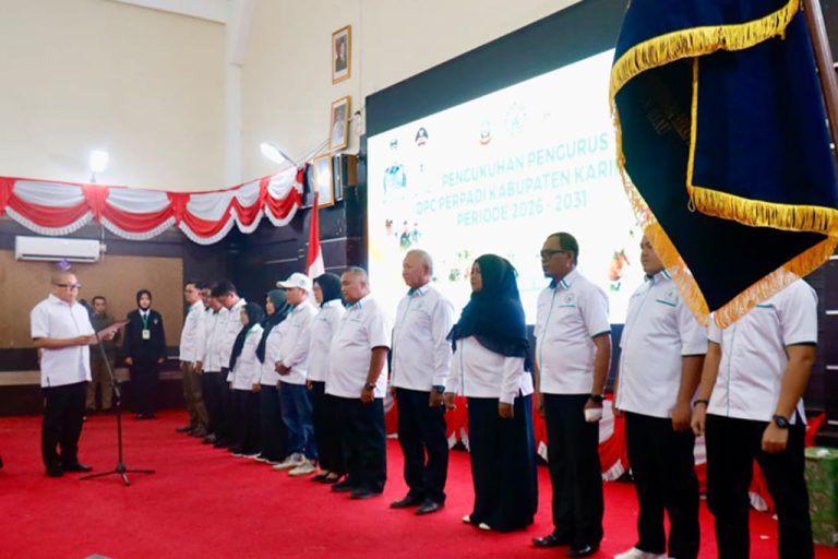 Bupati Karimun menghadiri pelantikan dan pengukuhan pengurus DPC PERPADI Kabupaten Karimun, Rabu (9/9/2026)