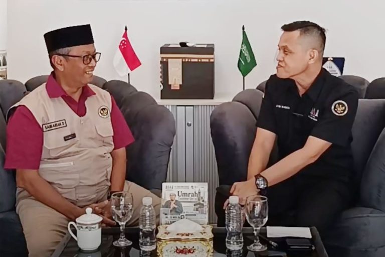 Ketua Persatuan Wartawan Indonesia (PWI) Provinsi Kepulauan Riau (Kepri), H. Saibansah Dardani (kiri) saat menjadi narasumber di podcast Noah Menyapa