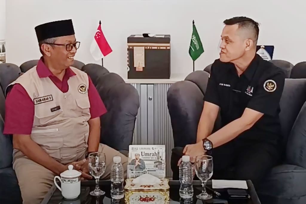 Ketua Persatuan Wartawan Indonesia (PWI) Provinsi Kepulauan Riau (Kepri), H. Saibansah Dardani (kiri) saat menjadi narasumber di podcast Noah Menyapa