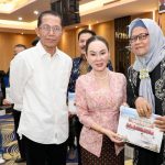 Wali Kota Batam Amsakar Ahmad dan Wakil Wali Kota Batam Li Claudia Chandra