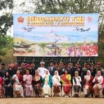 Wakil Bupati Lingga Novrizal bersama Ketua Dekranasda Kabupaten Lingga Feby Sarianty menghadiri upacara HUT ke-81 TNI di Lapangan Mako Lanal Dabo, Senin (5/10/2026)