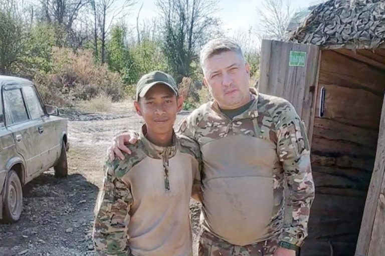 Rendi, pemuda asal Kabupaten Natuna, Kepulauan Riau, yang diduga menjadi tentara bayaran di Rusia dan dikabarkan meninggal dunia