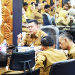 Sekda Bintan Ronny Kartika memimpin Rapat Finalisasi Berita Acara Verifikasi dan Validasi Koperasi Desa/Kelurahan Merah Putih di Kantor Bupati Bintan, Selasa (6/10/2026)